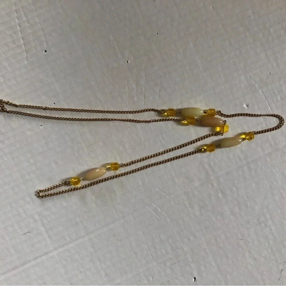 Vtg Sarah Coventry Yellow  Beaded Necklace - Picture 6 of 8